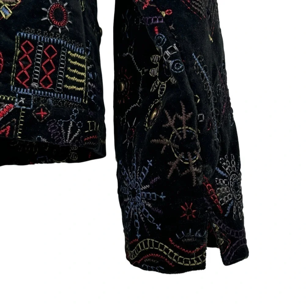 Chico's Statement Jacket Black Velour Colorful Embroidery Studded Boxy | 1 8/10 - Picture 6 of 11